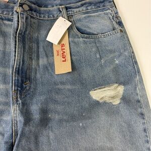 Levi’s Levi Strauss #569 Loose Straight Distressed Denim Jean Shorts NWT New